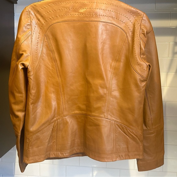 Quince Women's Tan Camel Leather Jacket - Picture 6 of 9
